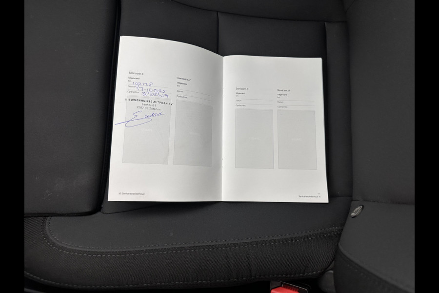 Polestar 2 Long Range Dual Motor Launch Edition 78kWh {SOH-88%} *PANO | NAVI-FULLMAP | FULL-LED | ADAPTIVE-CRUISE | BLIND-SPOT | TOP-VIEW | KEYLESS | LANE-ASSIST | DIGI-COCKPIT | CARPLAY | DAB+ | HEATED-COMFORTSEATS | CAMERA | MEMORY-PACK | PDC | 19''ALU*