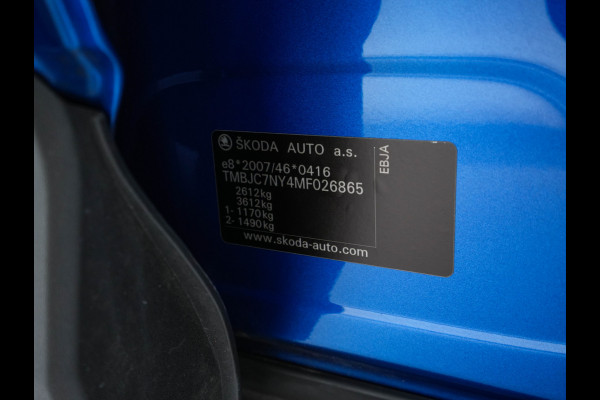 Škoda ENYAQ iV 80 [ 3-Fase ] {SOH-88% } (INCL-BTW) *LEATHER-FABRIC | FULL-LED | DIGI-COCKPIT | CAMERA | KEYLESS | NAVI-FULLMAP | AMBIENT-LIGHT | ECC | HEATED-COMFORTSEATS | DAB+ | PDC | CRUISE | CARPLAY | TOWBAR | 19"ALU*