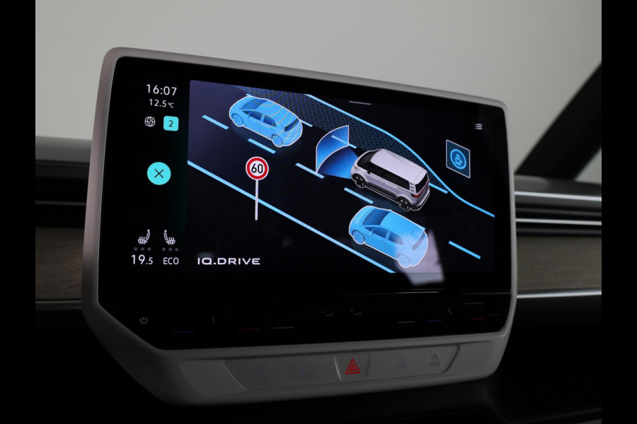 Volkswagen ID. Buzz Pro 86 kWh LWB 285 PK | Navigatie | Camera | Wegklapbare trekhaak | Matrix led