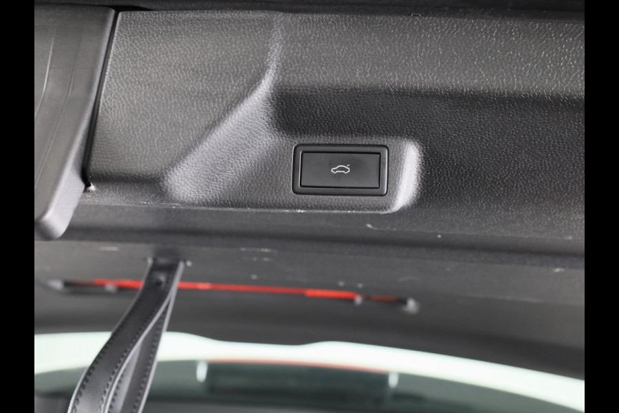 Volkswagen ID. Buzz Pro 86 kWh LWB 285 PK | Navigatie | Camera | Wegklapbare trekhaak | Matrix led