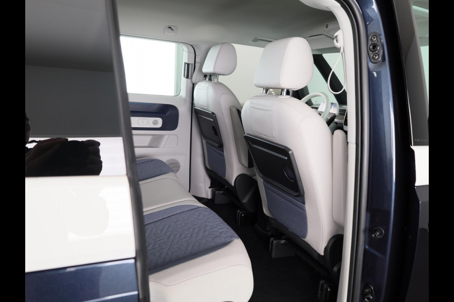 Volkswagen ID. Buzz Pro 86 kWh LWB 285 PK | Navigatie | Camera | Wegklapbare trekhaak | Matrix led