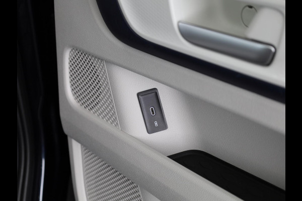 Volkswagen ID. Buzz Pro 86 kWh LWB 285 PK | Navigatie | Camera | Wegklapbare trekhaak | Matrix led