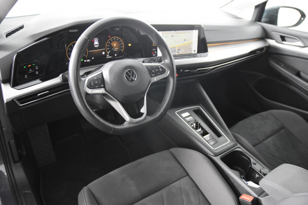 Volkswagen Golf VIII Variant DSG *1ste Eigenaar*Navigatie*Stoelverwarming*Camera*