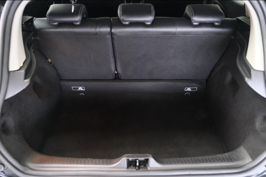 Renault Clio 0.9 TCe Intens - N.A.P. Airco, Cruise, Navi, PDC, Camera.