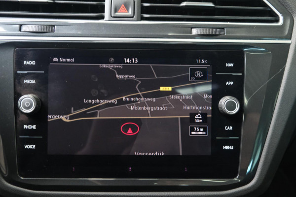 Volkswagen Tiguan 1.5 TSI ACT Highline R-Line - N.A.P. Airco, Cruise, Panodak, Navi,