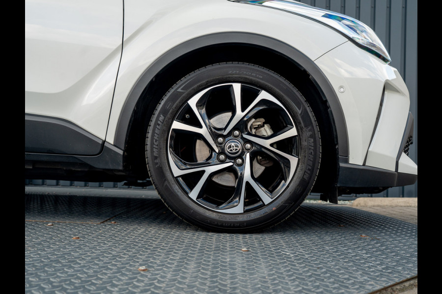 Toyota C-HR 2.0 Hybrid Bi-Tone | Dodehoek sensoren | Stuur&Stoel verw. | Parkeersensoren | Prijs Rijklaar!!