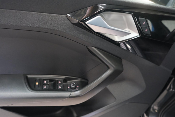 Audi A1 Sportback 25 TFSI Pro Line - N.A.P. Airco, Cruise.