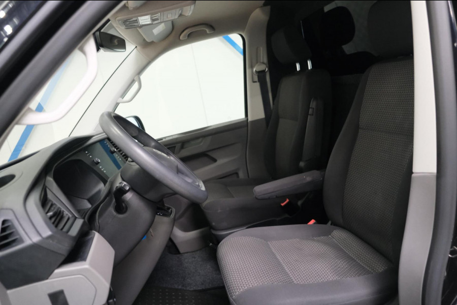 Volkswagen Transporter 2.0 TDI L2H1 150 PK - N.A.P. Airco, Cruise, Navi, PDC.