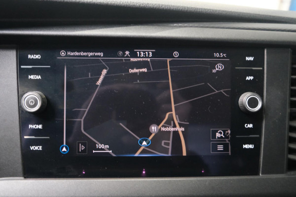 Volkswagen Transporter 2.0 TDI L2H1 150 PK - N.A.P. Airco, Cruise, Navi, PDC.