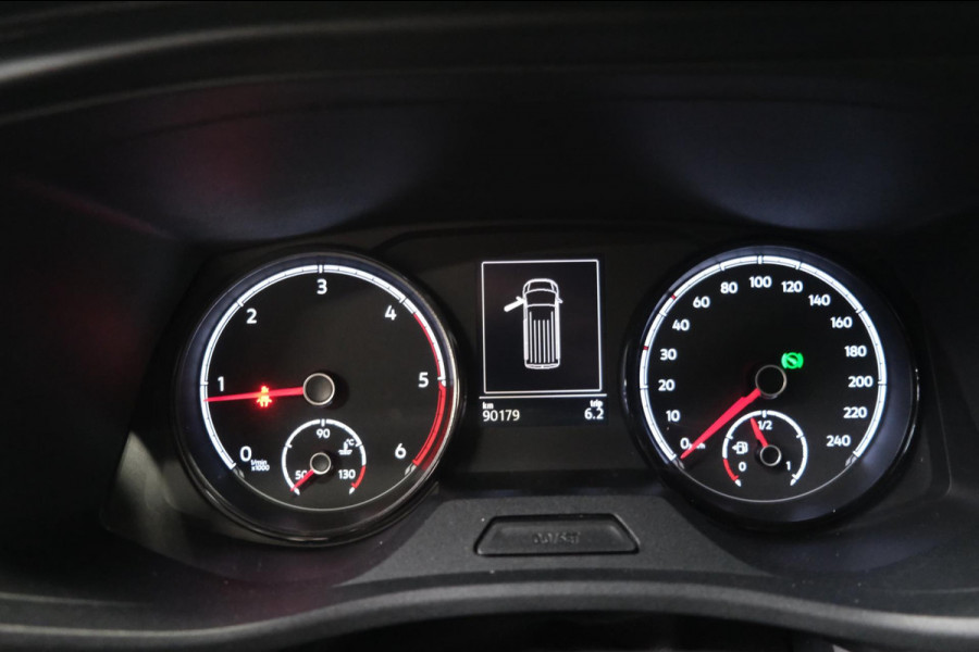 Volkswagen Transporter 2.0 TDI L2H1 150 PK - N.A.P. Airco, Cruise, Navi, PDC.