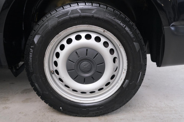 Volkswagen Transporter 2.0 TDI L2H1 150 PK - N.A.P. Airco, Cruise, Navi, PDC.