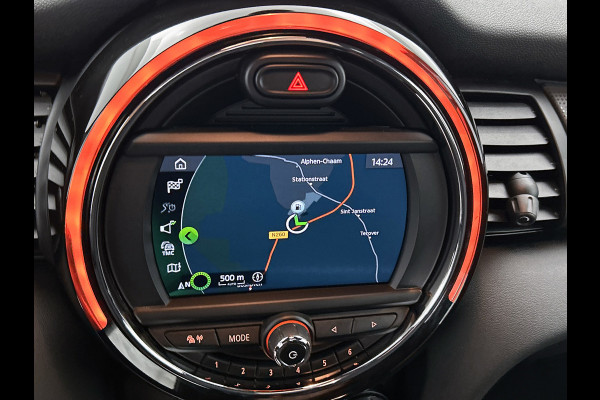 MINI Mini 1.5 Cooper Business (NL-auto, Dealer onderH, Parkeersensoren, Navi, Airco, Cruise Control, Etc)