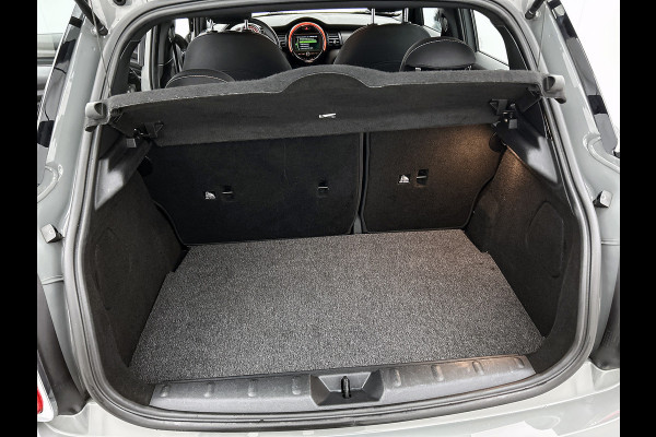MINI Mini 1.5 Cooper Business (NL-auto, Dealer onderH, Parkeersensoren, Navi, Airco, Cruise Control, Etc)