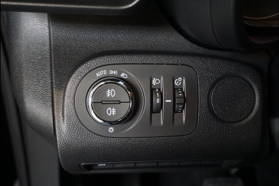 Opel Combo 1.5D L2H1 Edition Automaat Airco Navigatie Camera Parkeersensoren 3-zits