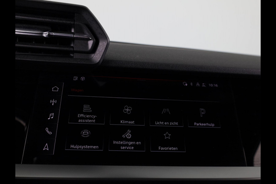 Audi A3 Sportback 35 TFSI Business edition 150 pk s-tronic | Navigatie | Parkeersensoren (Park assist) | B&O Soundsystem | Autom. airco |