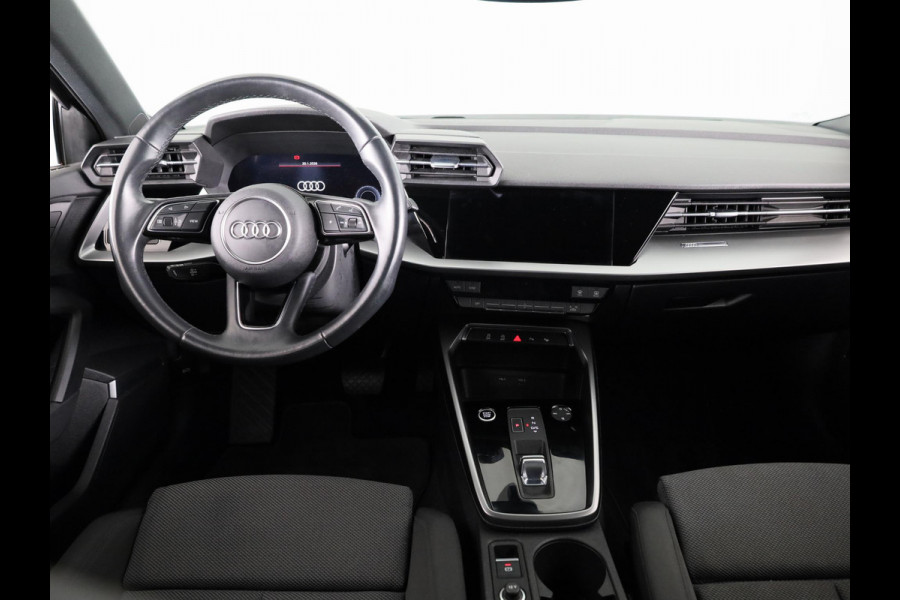 Audi A3 Sportback 35 TFSI Business edition 150 pk s-tronic | Navigatie | Parkeersensoren (Park assist) | B&O Soundsystem | Autom. airco |