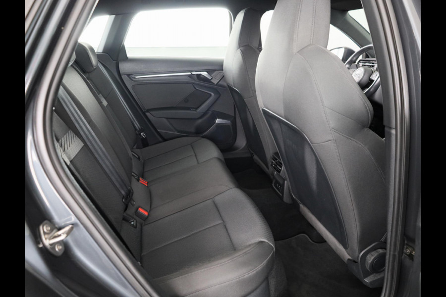 Audi A3 Sportback 35 TFSI Business edition 150 pk s-tronic | Navigatie | Parkeersensoren (Park assist) | B&O Soundsystem | Autom. airco |