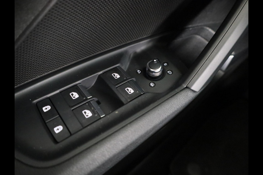 Audi A3 Sportback 35 TFSI Business edition 150 pk s-tronic | Navigatie | Parkeersensoren (Park assist) | B&O Soundsystem | Autom. airco |