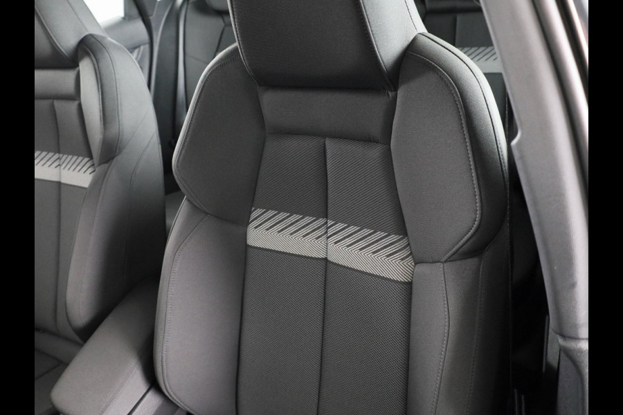 Audi A3 Sportback 35 TFSI Business edition 150 pk s-tronic | Navigatie | Parkeersensoren (Park assist) | B&O Soundsystem | Autom. airco |