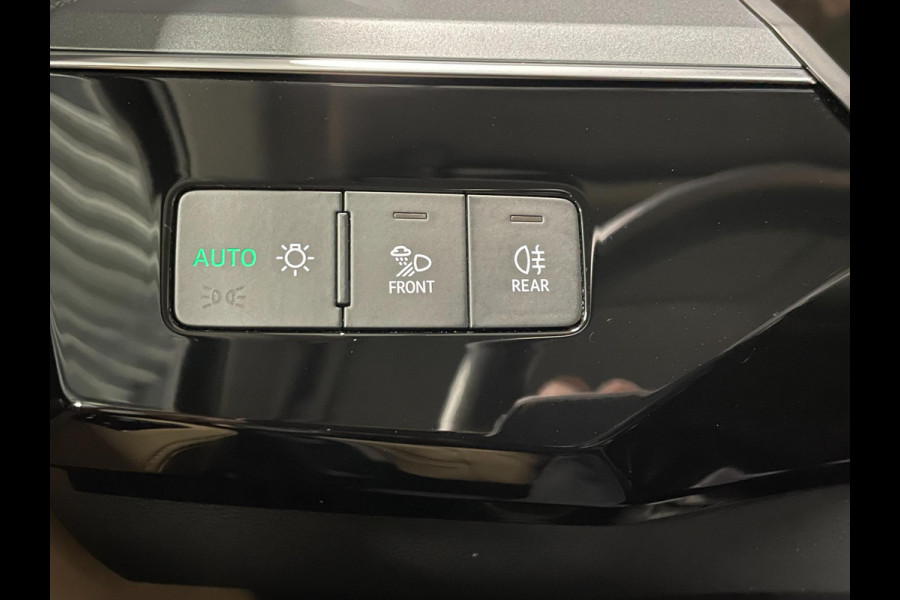 Audi e-tron 55 Quattro 95 kWh|92% SOH|GROTE ACCU|TREKHAAK|LEDER|CLIMA+CRUISE CTRL|MEMORY|NAVIGATIE|NL- AUTO|NAP|INCL. BTW|1e EIG.|