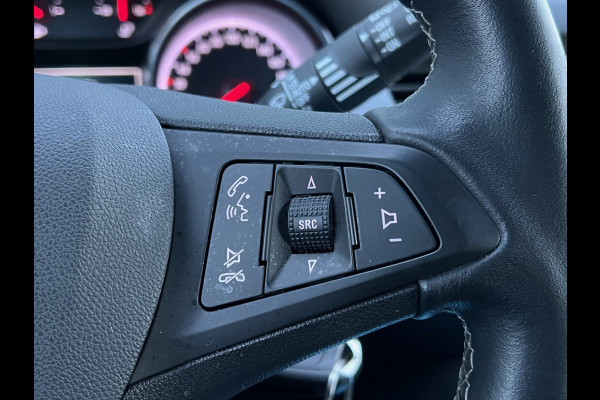 Opel Astra BWJ 2020 | 1.2T 131PK Edition | TREKHAAK | LEDER/STOF  | CLIMA | PDC 2X | CARPlay | NAVI | LMV | PRIVACY GLASS