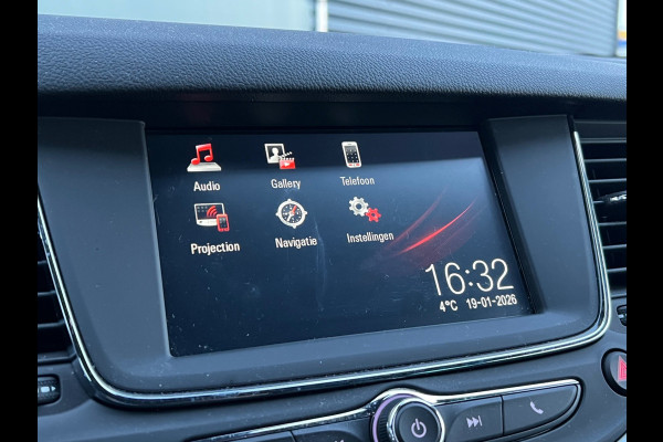 Opel Astra BWJ 2020 | 1.2T 131PK Edition | TREKHAAK | LEDER/STOF  | CLIMA | PDC 2X | CARPlay | NAVI | LMV | PRIVACY GLASS