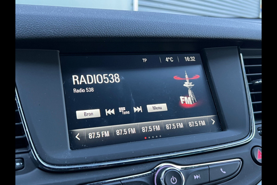 Opel Astra BWJ 2020 | 1.2T 131PK Edition | TREKHAAK | LEDER/STOF  | CLIMA | PDC 2X | CARPlay | NAVI | LMV | PRIVACY GLASS