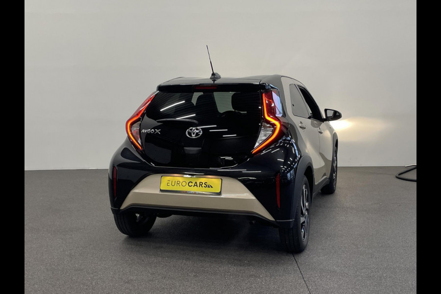 Toyota Aygo X 1.0 VVT-i Automaat Pulse | Navigatie | Apple Carplay/Android Auto | Camera | 17" Lichtmetalen Velgen | Climate Control | Adaptive Cruise Control | Two Tone