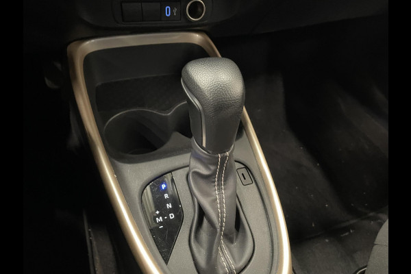 Toyota Aygo X 1.0 VVT-i Automaat Pulse | Navigatie | Apple Carplay/Android Auto | Camera | 17" Lichtmetalen Velgen | Climate Control | Adaptive Cruise Control | Two Tone