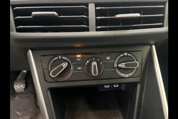Volkswagen Polo 1.0 TSI Life Navigatie Apple Carplay/Android Auto Cruise Control Virual Cokpit Full Led Lichtmetalen velgen Airco