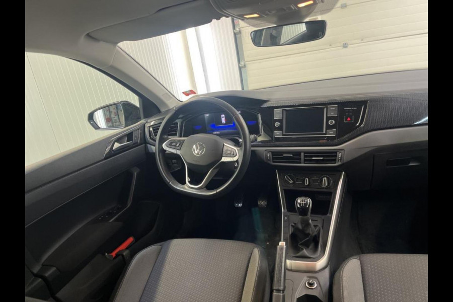 Volkswagen Polo 1.0 TSI Life Navigatie Apple Carplay/Android Auto Cruise Control Virual Cokpit Full Led Lichtmetalen velgen Airco