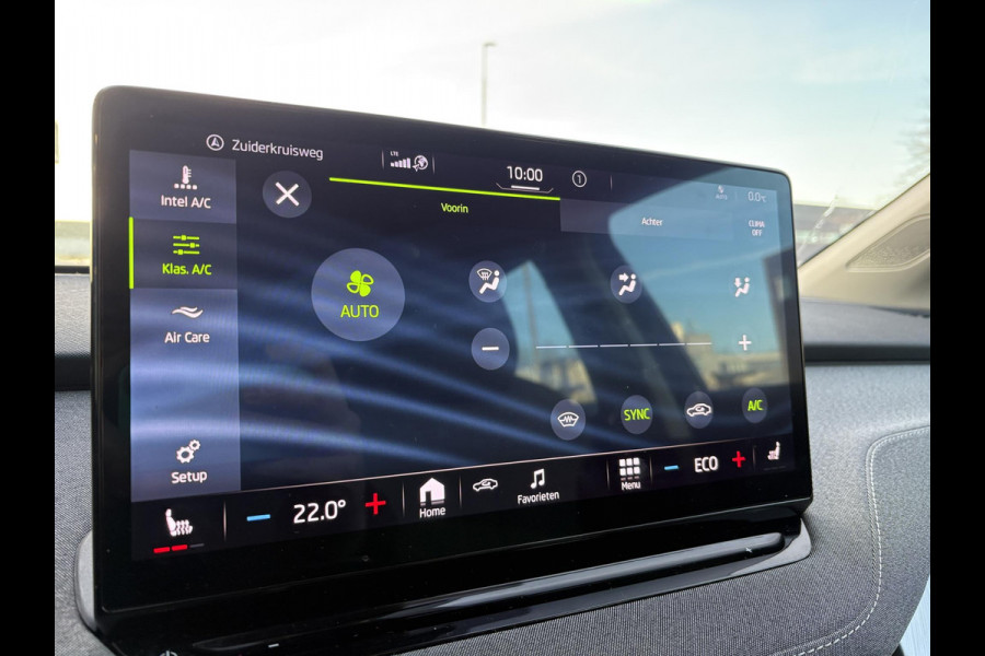 Škoda ENYAQ iV 60 | Wegklapbare trekhaak | Stoelverwarming | Achteruitrijcamera | Warmtepomp