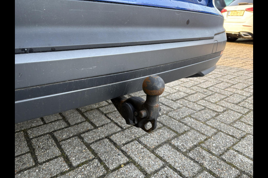 Škoda ENYAQ iV 60 | Wegklapbare trekhaak | Stoelverwarming | Achteruitrijcamera | Warmtepomp