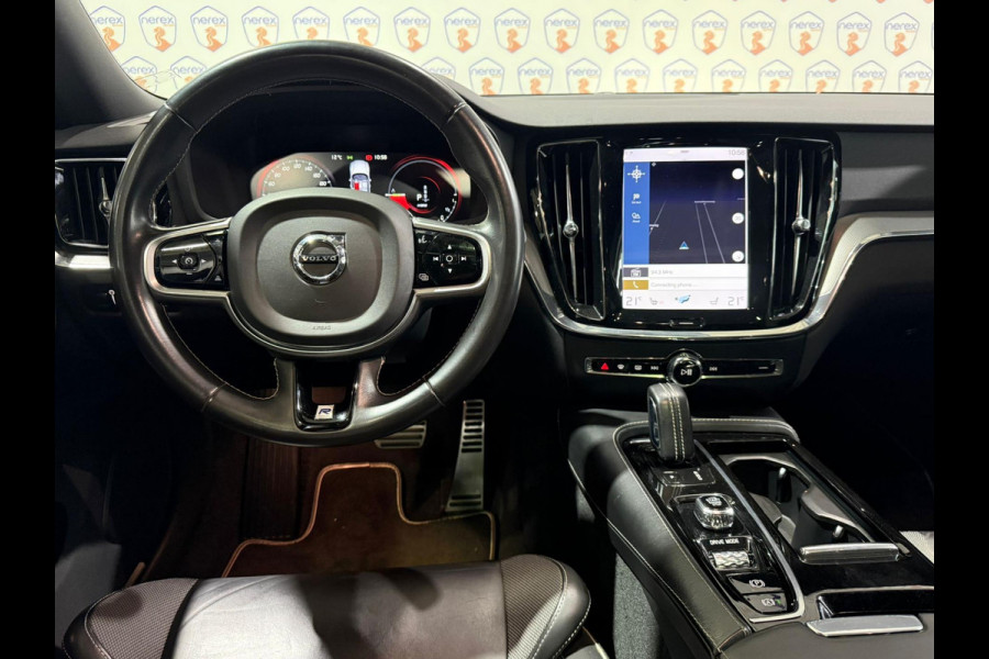 Volvo V60 2.0 T8 Twin Engine AWD R-Design/Pano/Memory/Camera/Carplay