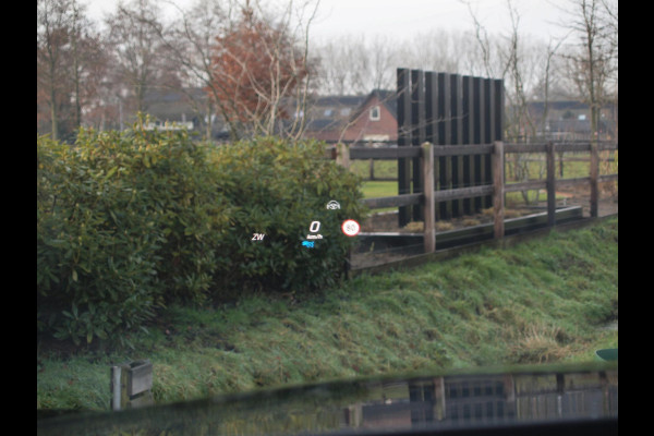 Mercedes-Benz EQC 400 4MATIC Premium Plus 80 kWh | Panoramadak | Burmester | Head-Up Display | Sfeerverlichting | 360 Camera |