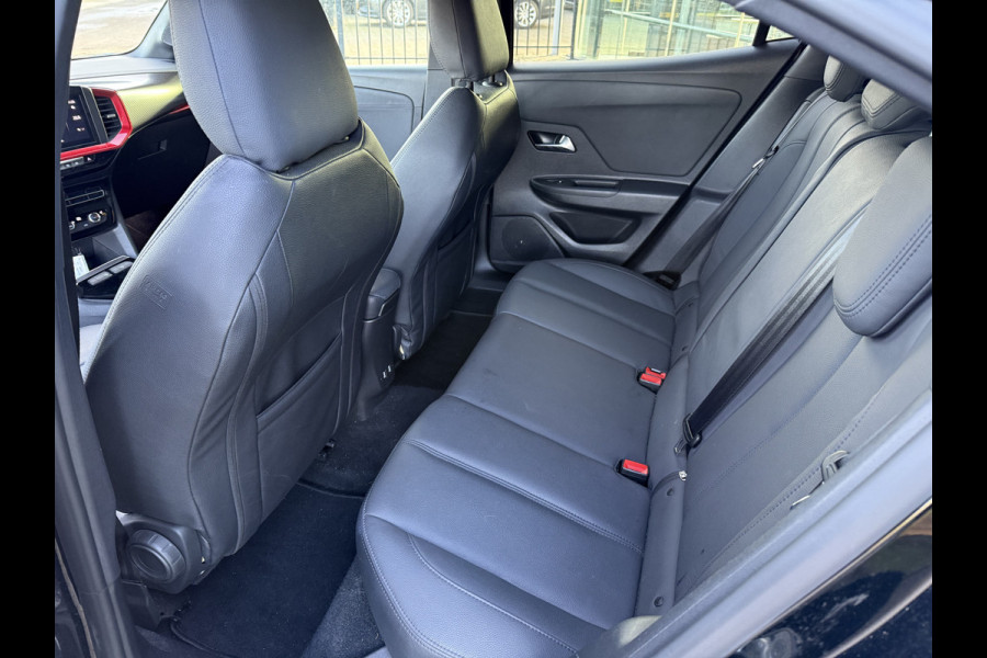 Opel Mokka Electric Level 4 50 kWh ** Leder ** Navigatie ** Trekhaak ** 18inch Rijbereik tot 457km (WLTP)