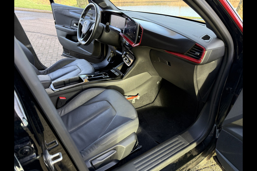 Opel Mokka Electric Level 4 50 kWh ** Leder ** Navigatie ** Trekhaak ** 18inch Rijbereik tot 457km (WLTP)