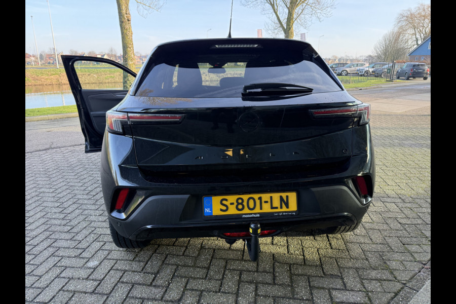 Opel Mokka Electric Level 4 50 kWh ** Leder ** Navigatie ** Trekhaak ** 18inch Rijbereik tot 457km (WLTP)