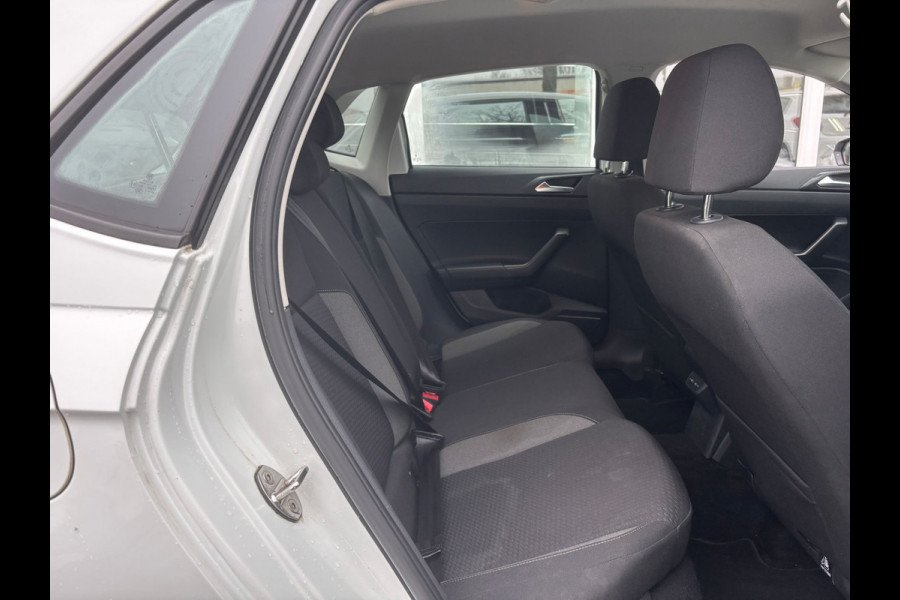 Volkswagen Polo 1.0 TSI Life | Virtual Cockpit |Stoelverwarming | Apple Carplay | Airco | LED