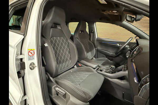 Škoda Karoq 1.5 TSI DSG 4x4 Sportline Business | 1800KG Trekgewicht | Carplay | Sportstoelen | Camera