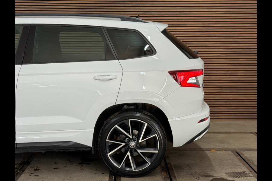 Škoda Karoq 1.5 TSI DSG 4x4 Sportline Business | 1800KG Trekgewicht | Carplay | Sportstoelen | Camera
