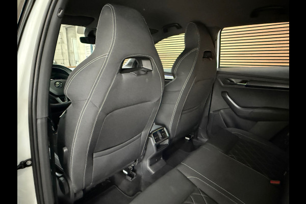 Škoda Karoq 1.5 TSI DSG 4x4 Sportline Business | 1800KG Trekgewicht | Carplay | Sportstoelen | Camera