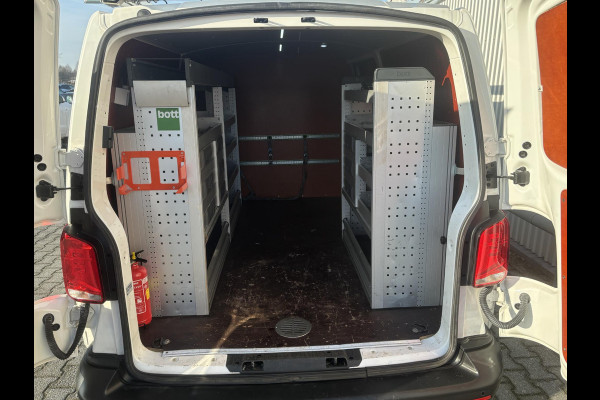 Volkswagen Transporter 2.0 TDI L2H1*A/C*CRUISE*CAM*HAAK*CARPLAY*3PERS*
