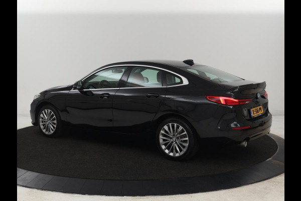 BMW 2 Serie Gran Coupé 220i High Executive | Head-Up | Adaptive cruise | Leder | Camera | Stoelverwarming | Sportstoelen | Luxury Line | Carplay | Live Cockpit | Navigatie | Park Assist | Full LED