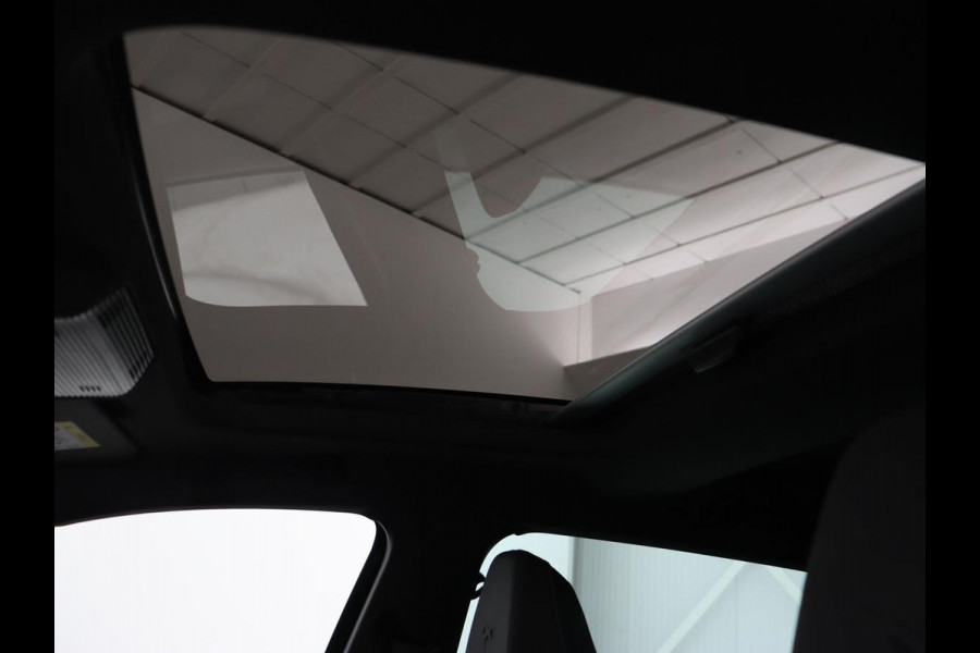 CUPRA Leon 1.4 e-Hybrid Black Edition | Origineel NL | Panoramadak | Leder | Stoelverwarming | Adaptive cruise | Sfeerverlichting | Carplay | Memory | Keyless | Camera | Stuurverwarming | PHEV | Plug In