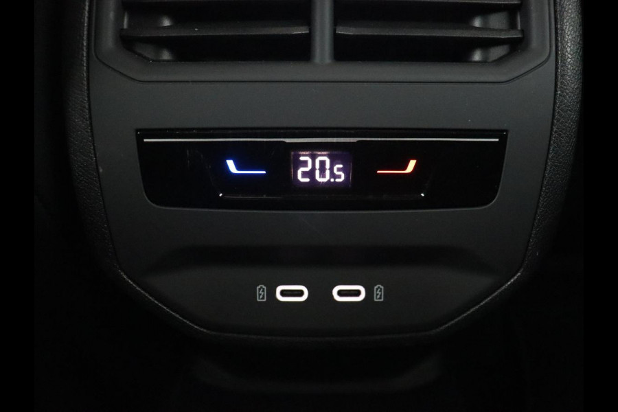 CUPRA Leon 1.4 e-Hybrid Black Edition | Origineel NL | Panoramadak | Leder | Stoelverwarming | Adaptive cruise | Sfeerverlichting | Carplay | Memory | Keyless | Camera | Stuurverwarming | PHEV | Plug In