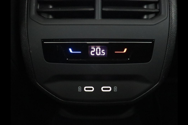 CUPRA Leon 1.4 e-Hybrid Black Edition | Origineel NL | Panoramadak | Leder | Stoelverwarming | Adaptive cruise | Sfeerverlichting | Carplay | Memory | Keyless | Camera | Stuurverwarming | PHEV | Plug In