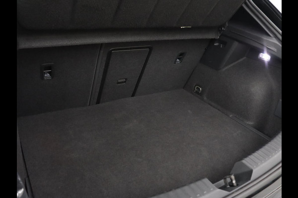CUPRA Leon 1.4 e-Hybrid Black Edition | Origineel NL | Panoramadak | Leder | Stoelverwarming | Adaptive cruise | Sfeerverlichting | Carplay | Memory | Keyless | Camera | Stuurverwarming | PHEV | Plug In