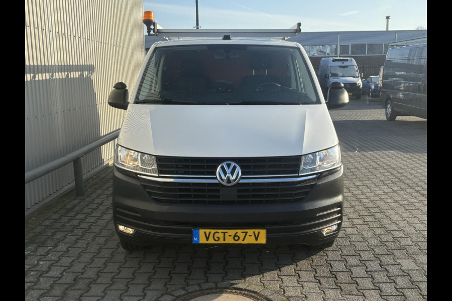 Volkswagen Transporter 2.0 TDI L2H1*A/C*CRUISE*CAM*HAAK*CARPLAY*3PERS*