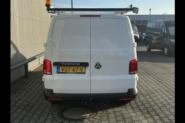 Volkswagen Transporter 2.0 TDI L2H1*A/C*CRUISE*CAM*HAAK*CARPLAY*3PERS*